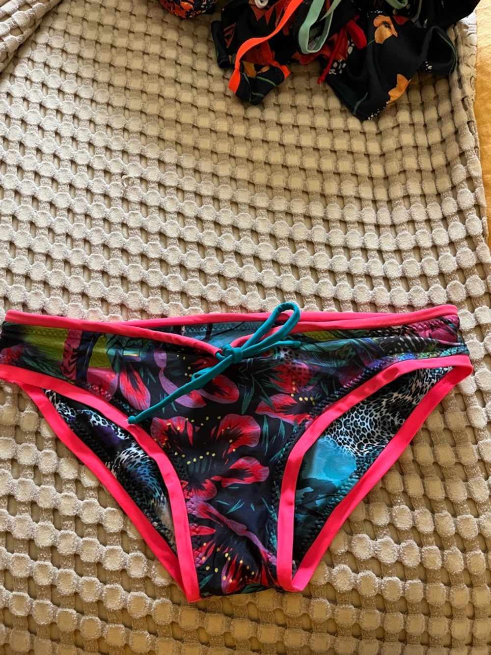 Savage Swim Brodhi size small bottoms